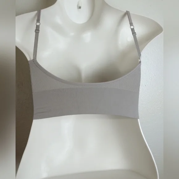Anmose Open Back Sport Bra/Tank Size Medium Grey - Picture 3 of 9